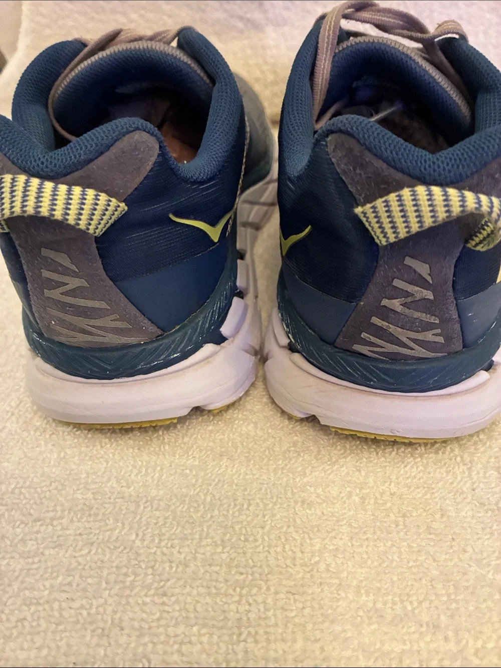 Hoka Clifton 6 Gray Navy Running Shoes w/Yellow Toe Accents mesh upper